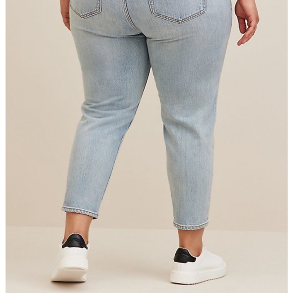 Torrid Mom Jeans high rise light wash. New with tags! 12 - Picture 3 of 4